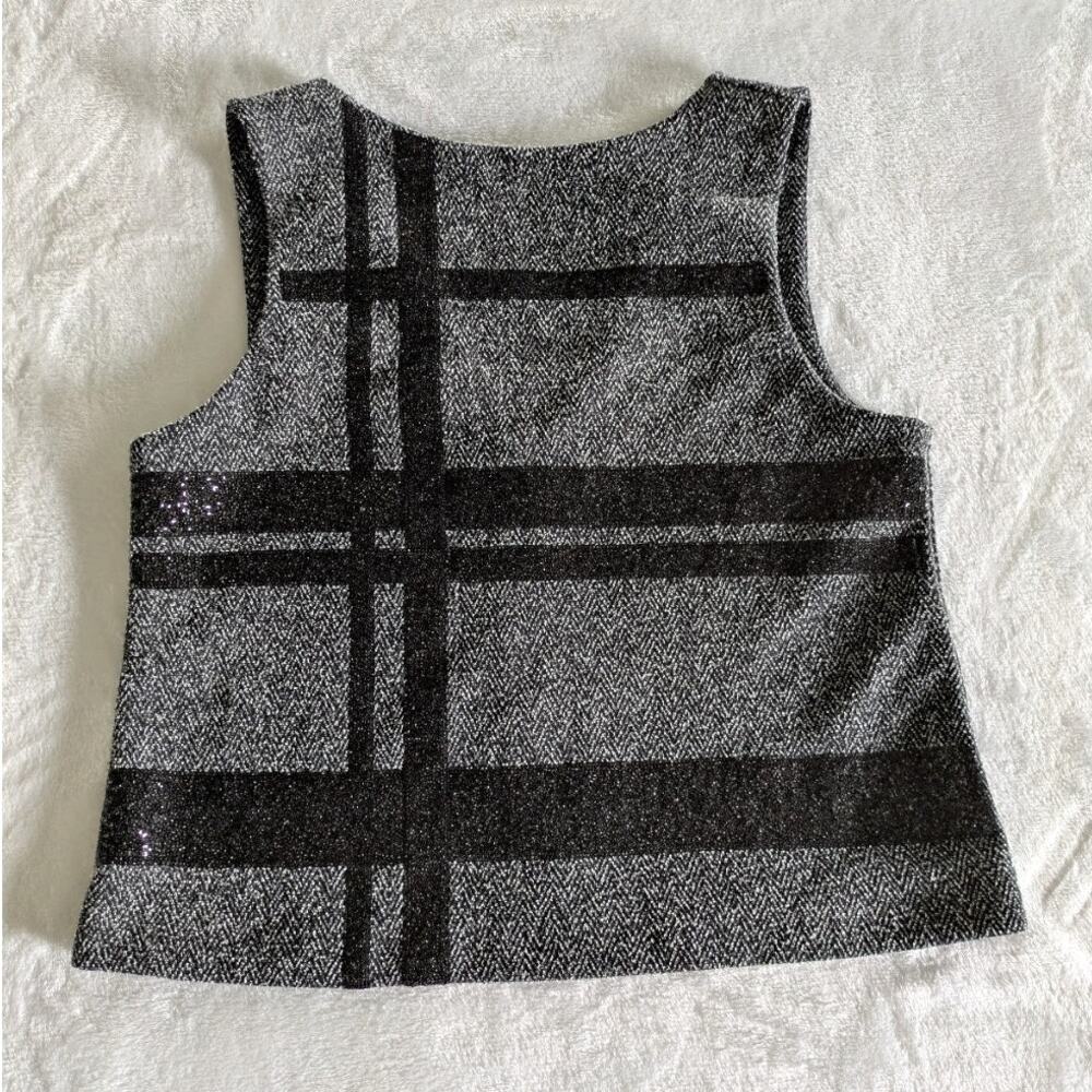 Women's Black & Gray Sleeveless Plaid Tank Top